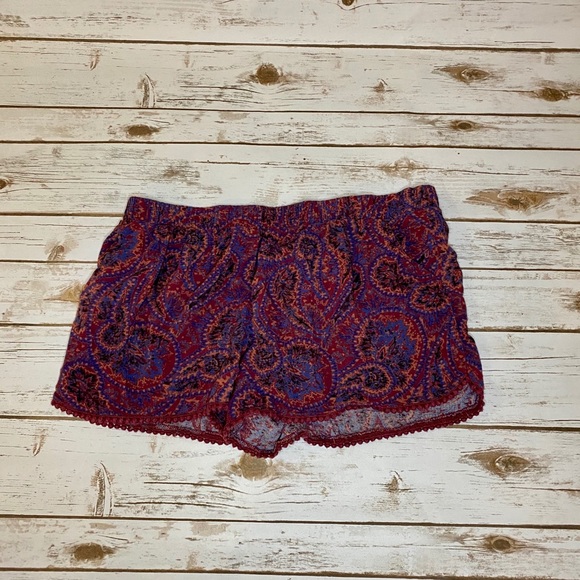 Mossimo Supply Co. Pants - Mossimo • Pattern Stretch Short •